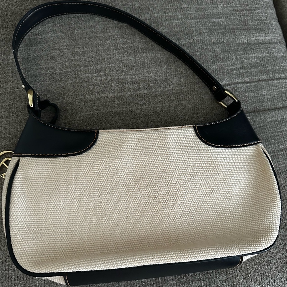 Etienne Aigner shoulder bag - Picture 3 of 3